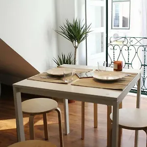 https://vds-guesthouse-cosy-apartment-in-city-center-new.hotels-lisbon-portugal.com